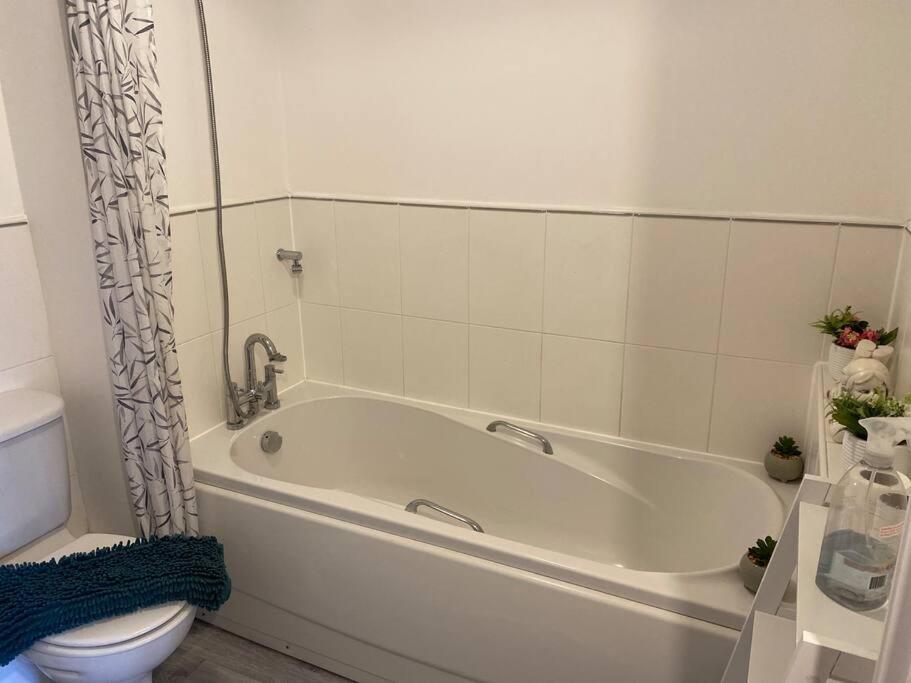Lovely 2Nd Floor 2 Bed Flat Sleeps 4 Донкастер Экстерьер фото